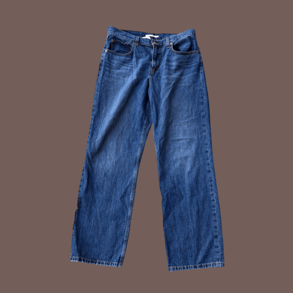 Levi’s Low Pro Straight Jeans | Medium Wash | Size 31 | Vintage-Inspired